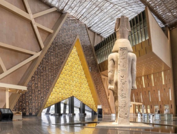 Grande Museu Egípcio no Cairo