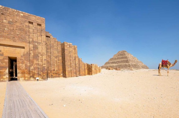Sakkara e a Pirâmide de Djoser